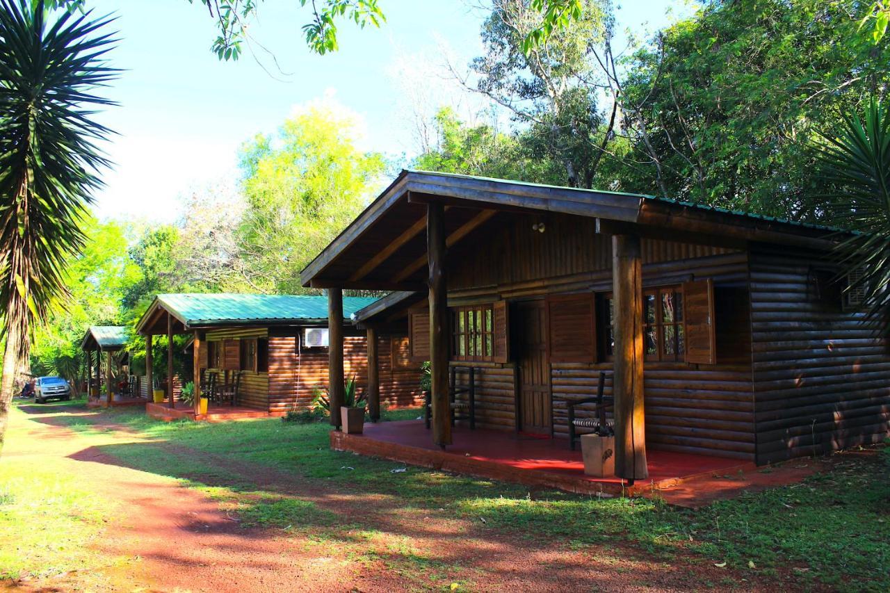 Cabanas Soltame Carnaval Puerto Iguazu Exterior photo